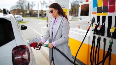 Bonus benzina: per il Codacons è troppo poco
