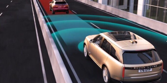 La guida autonoma di Jaguar Land Rover nascerà anche in Italia