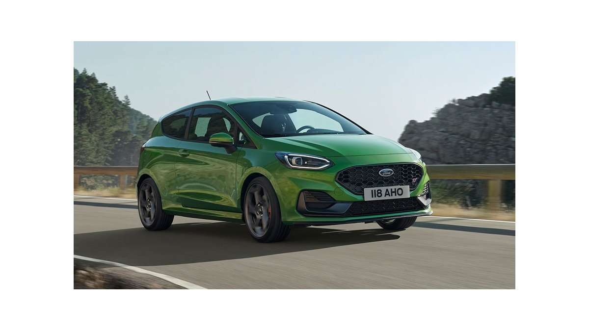 DIFFUSORE SPORTIVO NERO LUCIDO PER FORD PUMA ST-LINE (2019-)