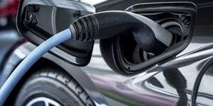 Auto elettrica: chi la compra è soddisfatto