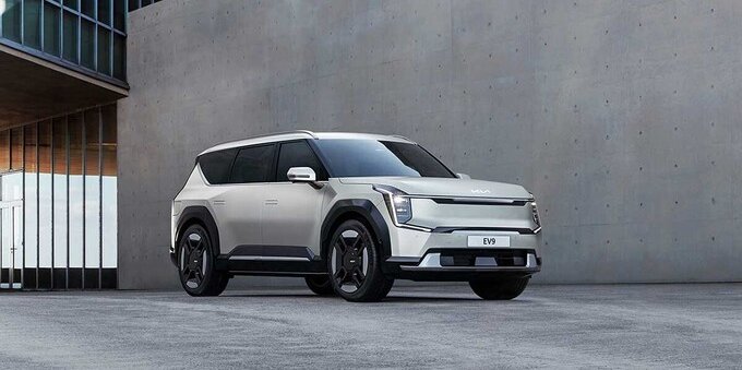 KIA EV9: il SUV premium a zero emissioni debutterà a fine marzo