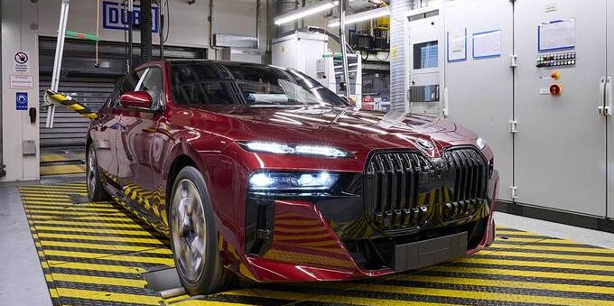 Nuova BMW Serie 7: inizia la produzione a Dingolfing 