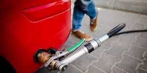 Incentivi auto, bonus per trasformazione Gpl o metano: come funziona e chi può richiederlo