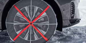 Calze da neve: quali sono omologate e come si montano