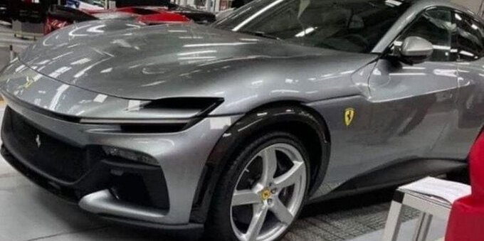 Ferrari Purosangue: le prime foto dalla linea di produzione