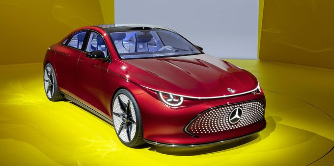 Mercedes-Benz Concept CLA Class: la berlina elettrica di nuova generazione