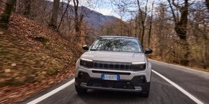  Jeep Avenger e-Hybrid: la nuova versione con motore ibrido a 48 Volt
