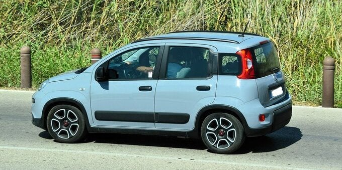 Bollo auto, la manovra 2027 punta a rendere strutturale l'esenzione fino a 80 kW: oggi vale solo per le scadenze del 2027