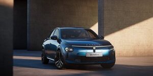 Nuova Lancia Ypsilon 2024, tutto quello che c'è da sapere: caratteristiche tecniche, prezzo e foto ufficiali