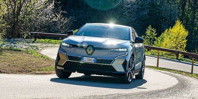 Renault Megane E-Tech Electric: più efficiente e connessa