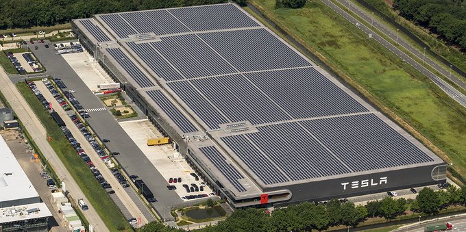Tesla: in Europa la più grande fabbrica di batterie al mondo