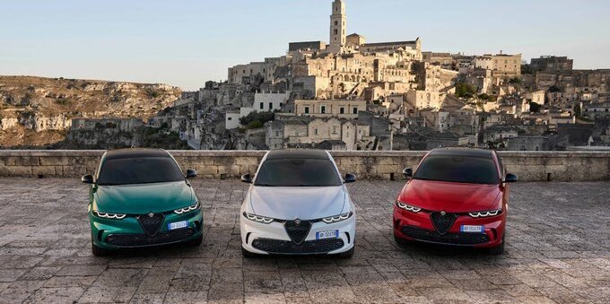 Tributo italiano: una serie speciale per tutta la gamma Alfa Romeo