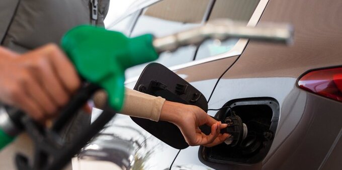 Carburanti: con il bonus benzina e il credito d'imposta arrivano anche i ribassi