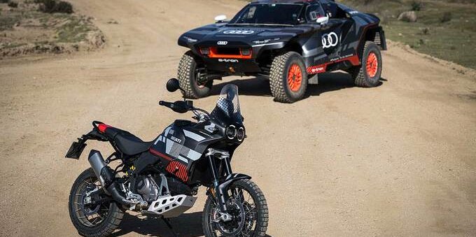 Ducati DesertX e Audi RS Q e-tron: in Sardegna per un evento speciale