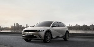 Nuova Hyundai Ioniq 5 2024: con il restyling arrivano la batteria maggiorata e la versione N Line