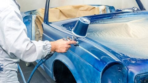 Quanto costa verniciare un'auto: i costi nel dettaglio
