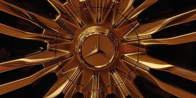 Mercedes-Benz Italia: una strategia vincente per un 2022 nel segno del lusso 