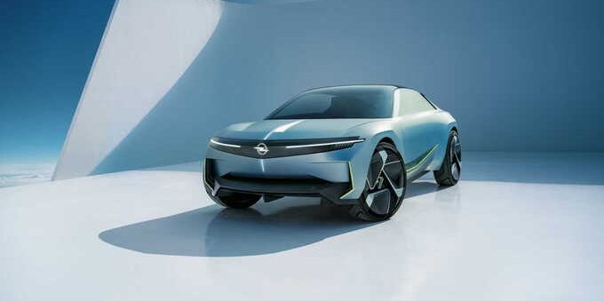 Opel: le concept car più famose nella storia del marchio tedesco