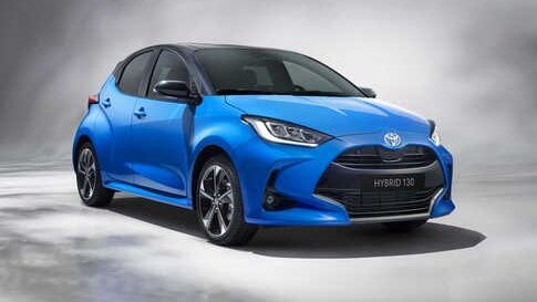 Nuova Toyota Yaris 2024: allestimenti, prezzi e versione ibrida 130 CV