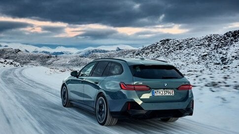 Nuova Bmw Serie 5 Touring 2024: la sesta generazione è anche elettrica