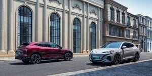 Byd Tang e una nuova tecnologia ibrida plug-in al Salone di Ginevra 2024