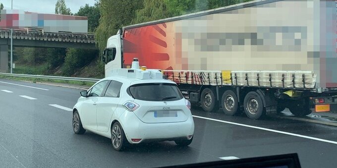 Anche Renault lavora alla guida autonoma