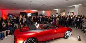 MG Cyberster: la spider 100% elettrica in tour a Roma