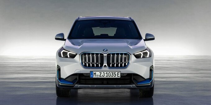 Nuova BMW iX1: oltre 400 km di autonomia per il nuovo SAV elettrico 