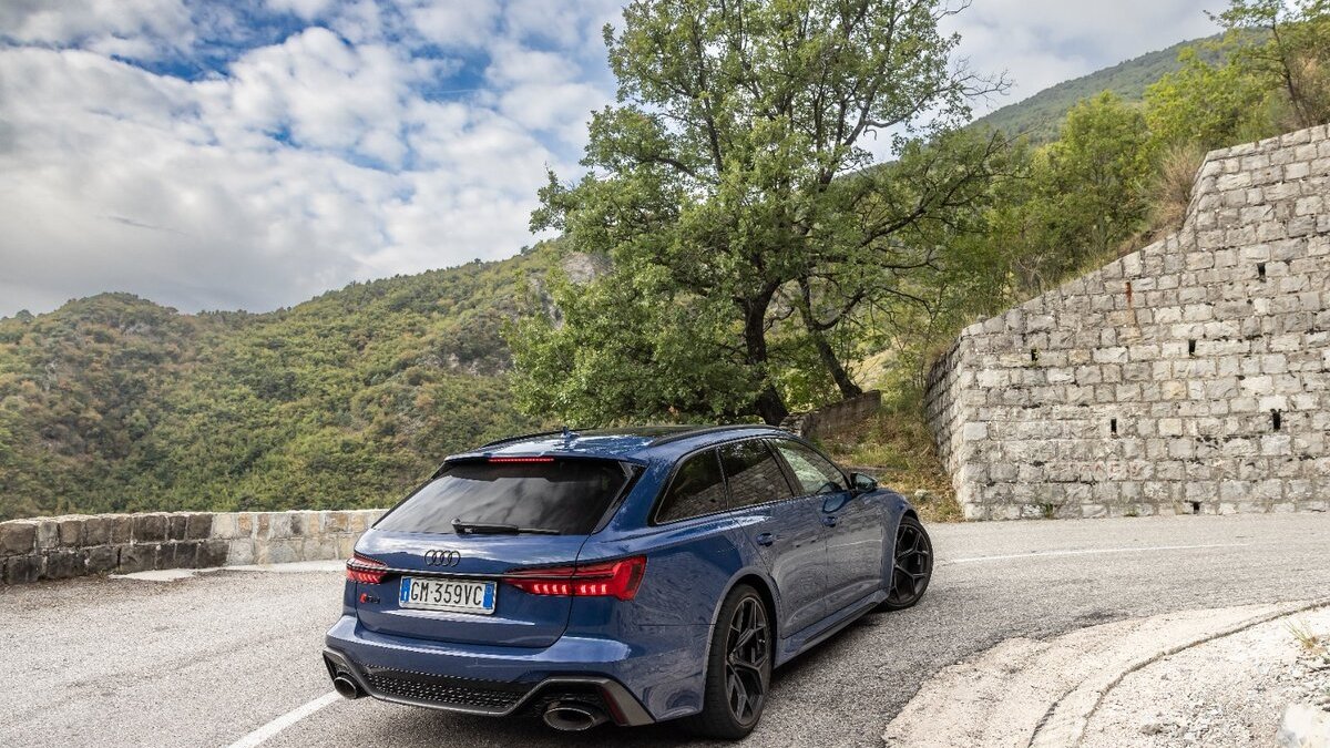 Audi RS6 Performance, come va la supercar travestita da station wagon - Il  Sole 24 ORE