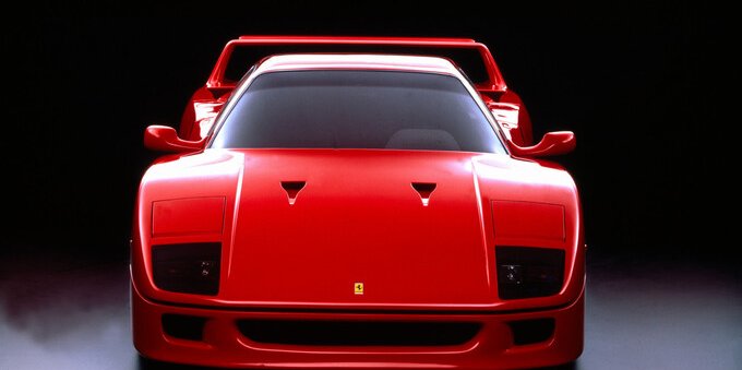 Ferrari Legacy Tour: sotto il segno della Ferrari F40