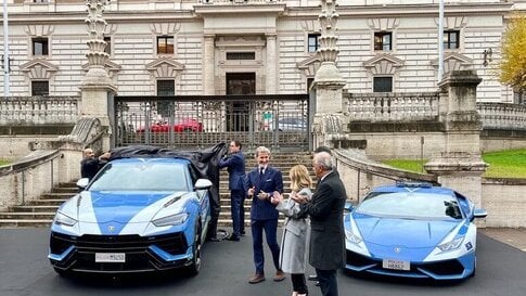 Una Lamborghini Urus Performante in servizio per la Polizia