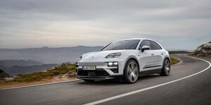 Nuova Porsche Macan 2024: la seconda generazione è 100% elettrica