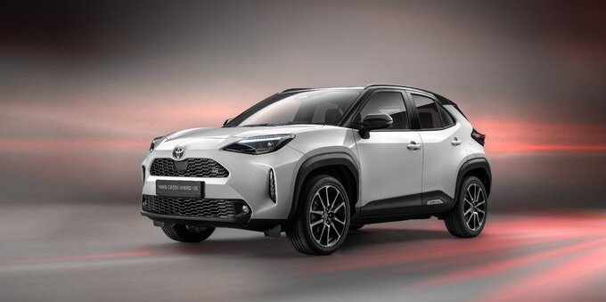 Toyota Yaris Cross 2024: nuovi allestimenti e motori più potenti