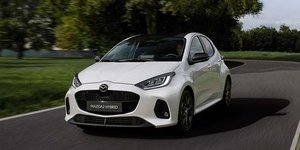 Mazda 2 Hybrid 2024: a successful modification