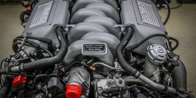 Bentley produce l'ultimo V8 da 6,75 litri