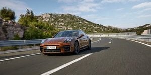 Nuova Porsche Panamera: più lussuosa ed efficiente